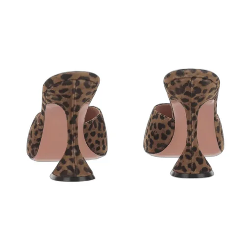 Lupita Slipper