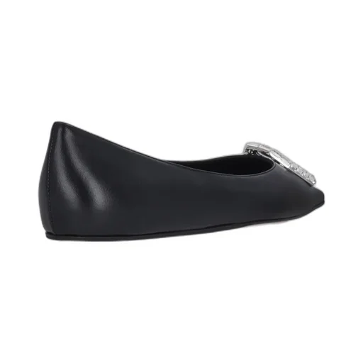 Pointed Flat Shoes