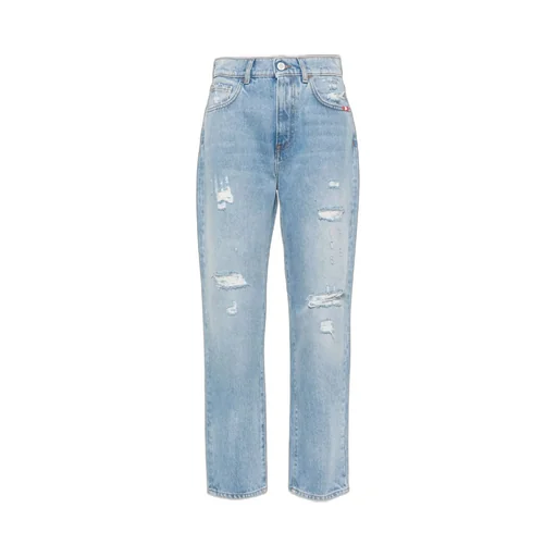 Belt-Loop Jeans