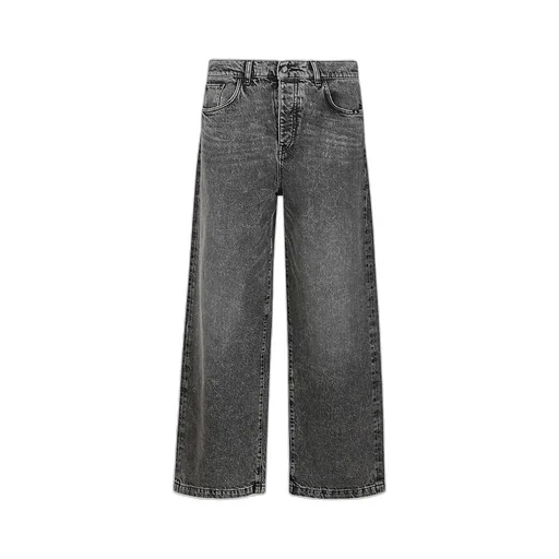 Belt-Loop Jeans