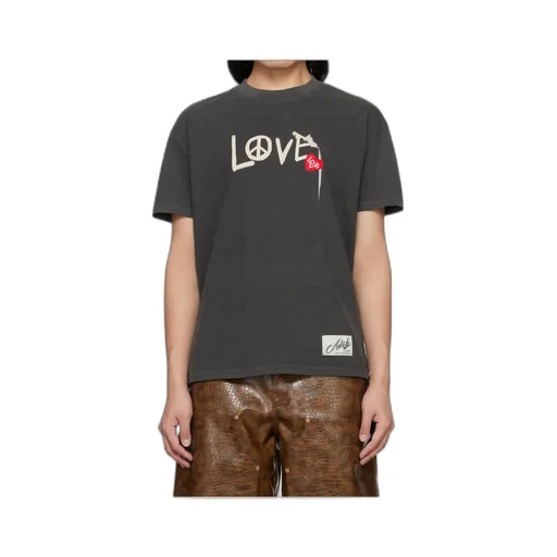 Love T-Shirt