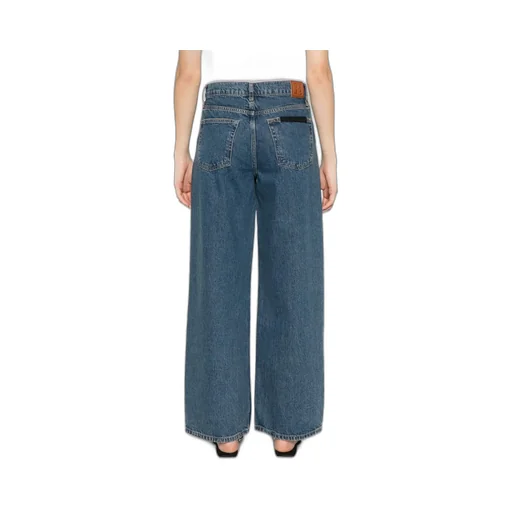 Straight Jeans