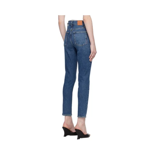 Belt-Loop Jeans