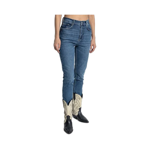 Belt-Loop Jeans