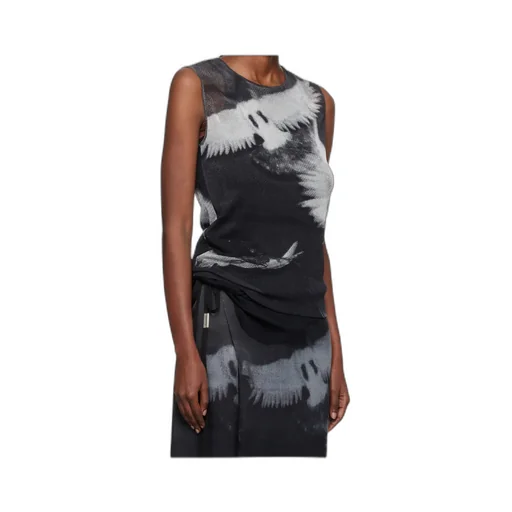 Sleeveless Vest