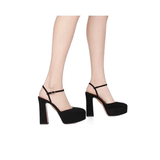 Groove High-Heeled Pumps