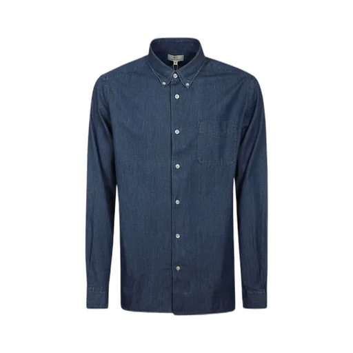 Classic Long-Sleeved Shirt