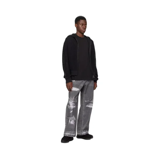 Long-Sleeved Zipper Sweater