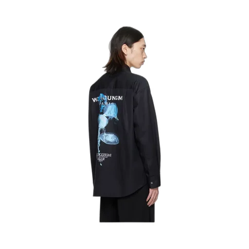 Point-Neck Long-Sleeved Shirt