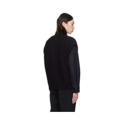 V-Collar Vest