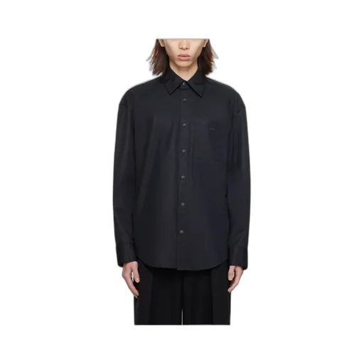 Point-Neck Long-Sleeved Shirt