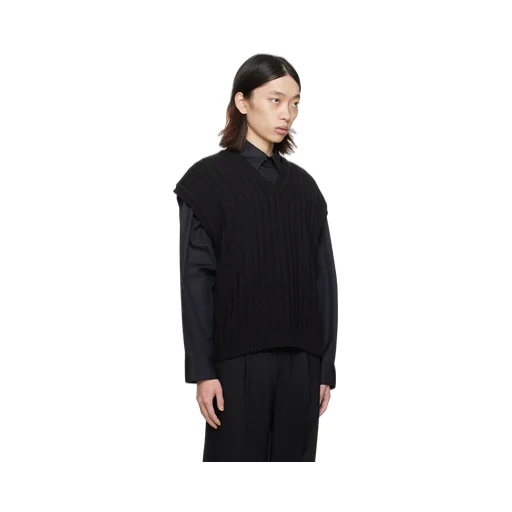 V-Collar Vest