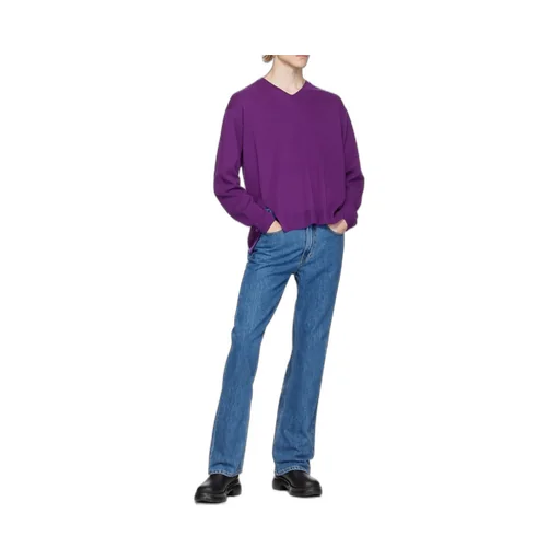 V-Neck Long-Sleeved Sweater