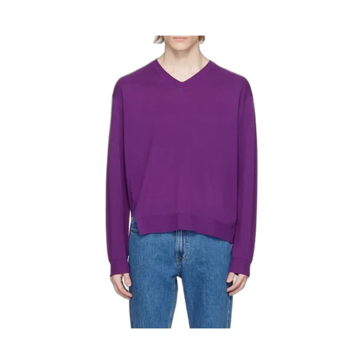 V-Neck Long-Sleeved Sweater