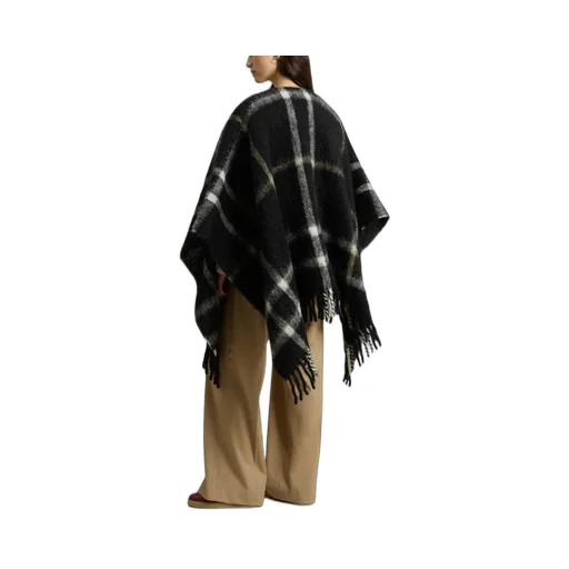 Fringed Cape
