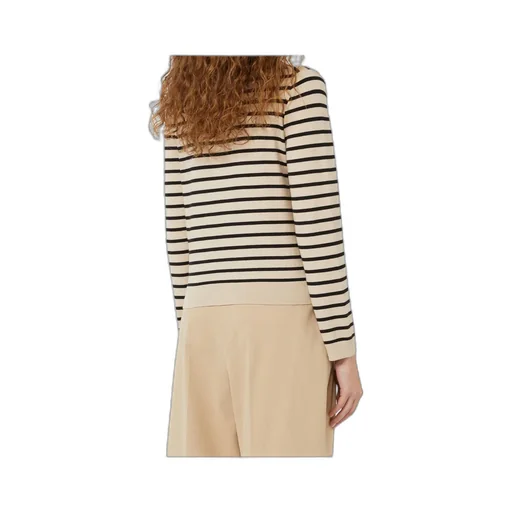 Long-Sleeved T-Shirt