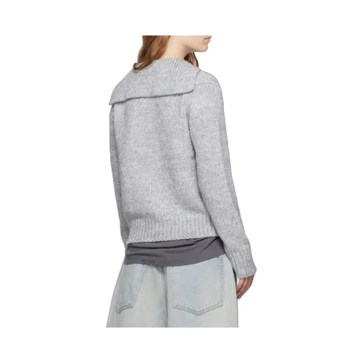 Single-Breasted Long-Sleeved Sweater