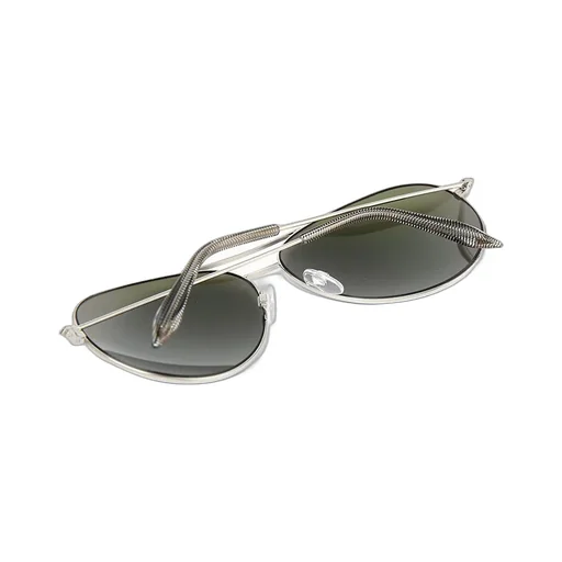 Classic Pilot Style Sunglasses