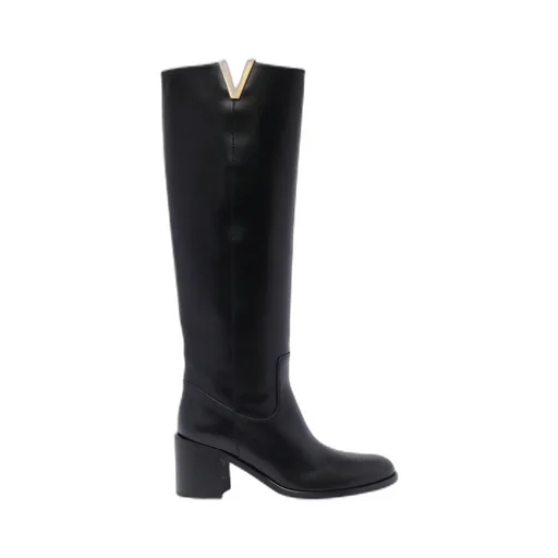 V Logo Round Toe Boots