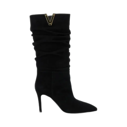 Heeled V Accent Boots