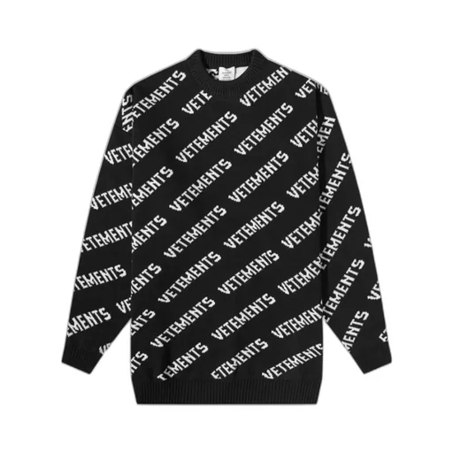 Long-Sleeved Round-Neck Sweater
