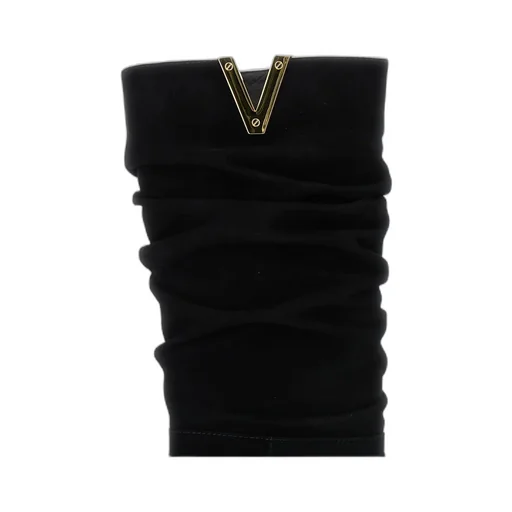 Heeled V Accent Boots