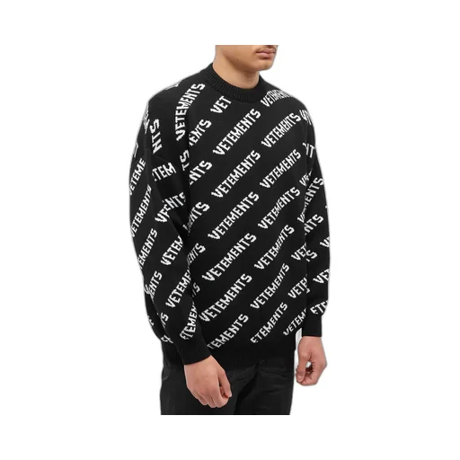 Long-Sleeved Round-Neck Sweater