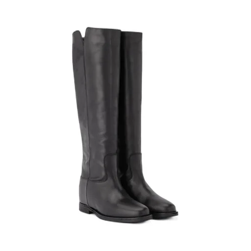 Flat Boots