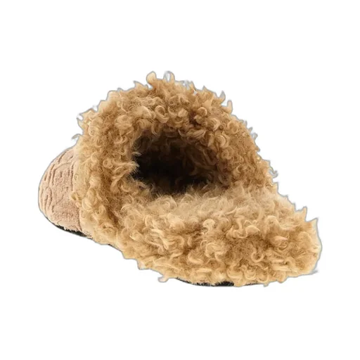 Round-Toed Slippers