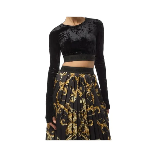 Long-Sleeved Short Top