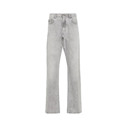 Belt-Loop Jeans