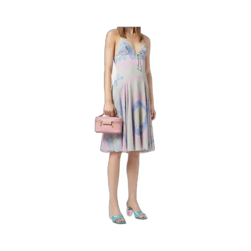 Tag Zipped Vanity Bag