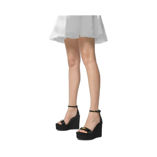 Medusa '95 Round-Toe Sandals