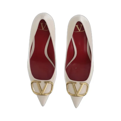 Vlogo Plaque Pointed Toe Pumps