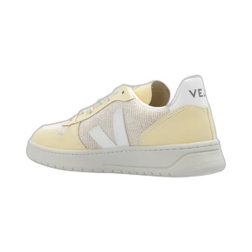 V 10 J Mesh Low-Top Sneakers