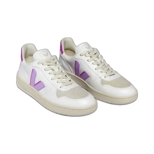 V10 Low-Top Sneakers