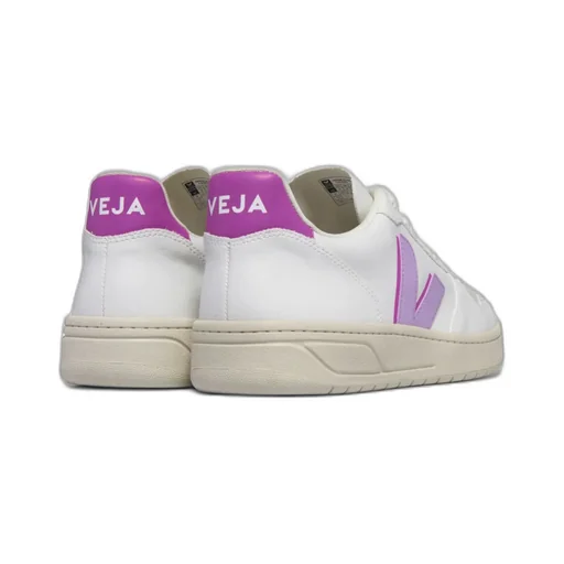 V10 Low-Top Sneakers