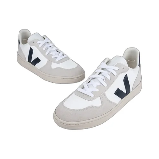 Logo Details Casual Sneakers