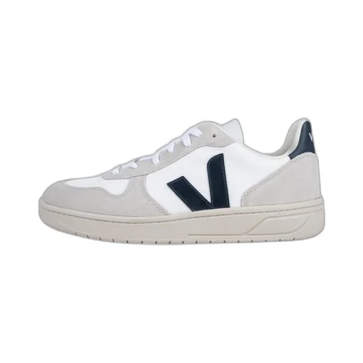 Logo Details Casual Sneakers