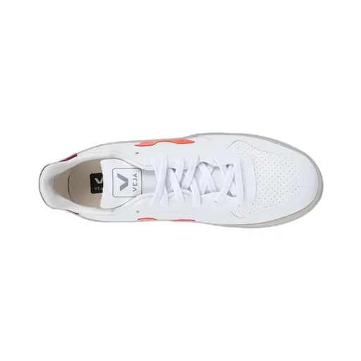Logo Details Casual Sneakers
