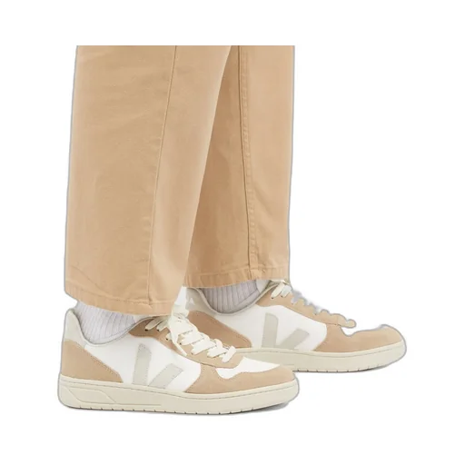 V-10 Chromefree Low-Top Sneakers