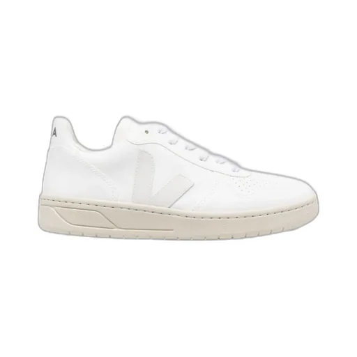 Logo Sports Shoes