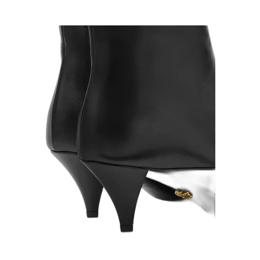 Pointed-Toe Zipped Ankle Boots