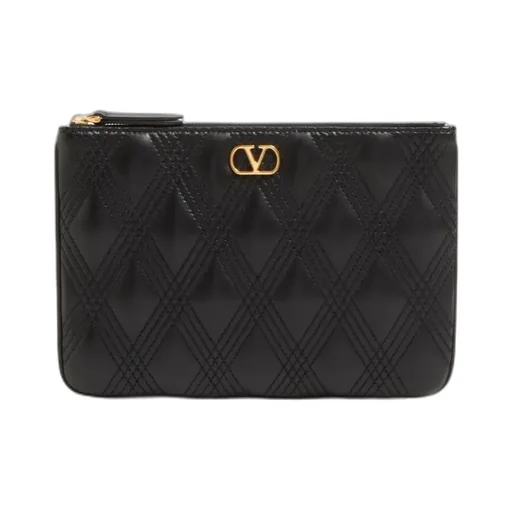 Garavani Quiltie 67 Pouch In Quilted Nappa