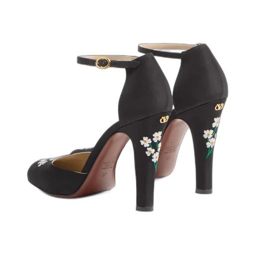 Dolly Floral Embroidered Pumps