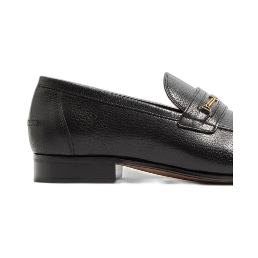 Vlogo Signature Round-Toe Loafers