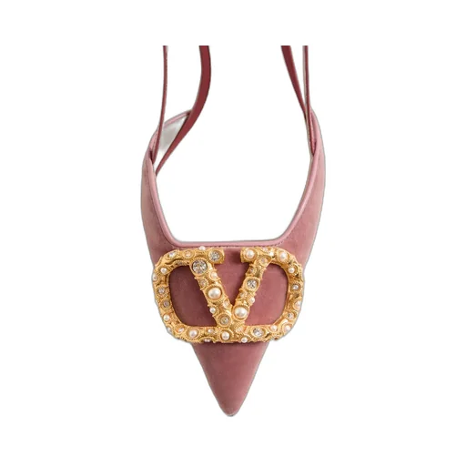 Vlogo Signature Pointed Toe Slingbacks