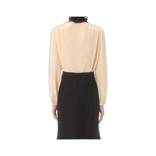 Ruffle Detailed Curved Hem Shirt