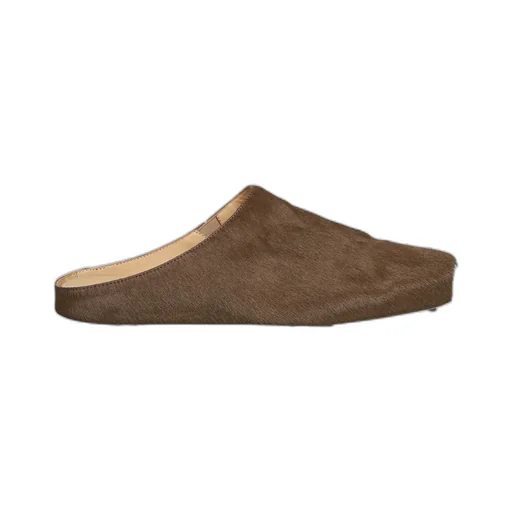 Round-Toed Slippers