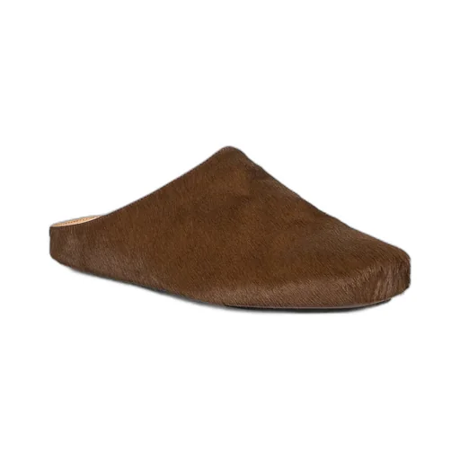 Round-Toed Slippers